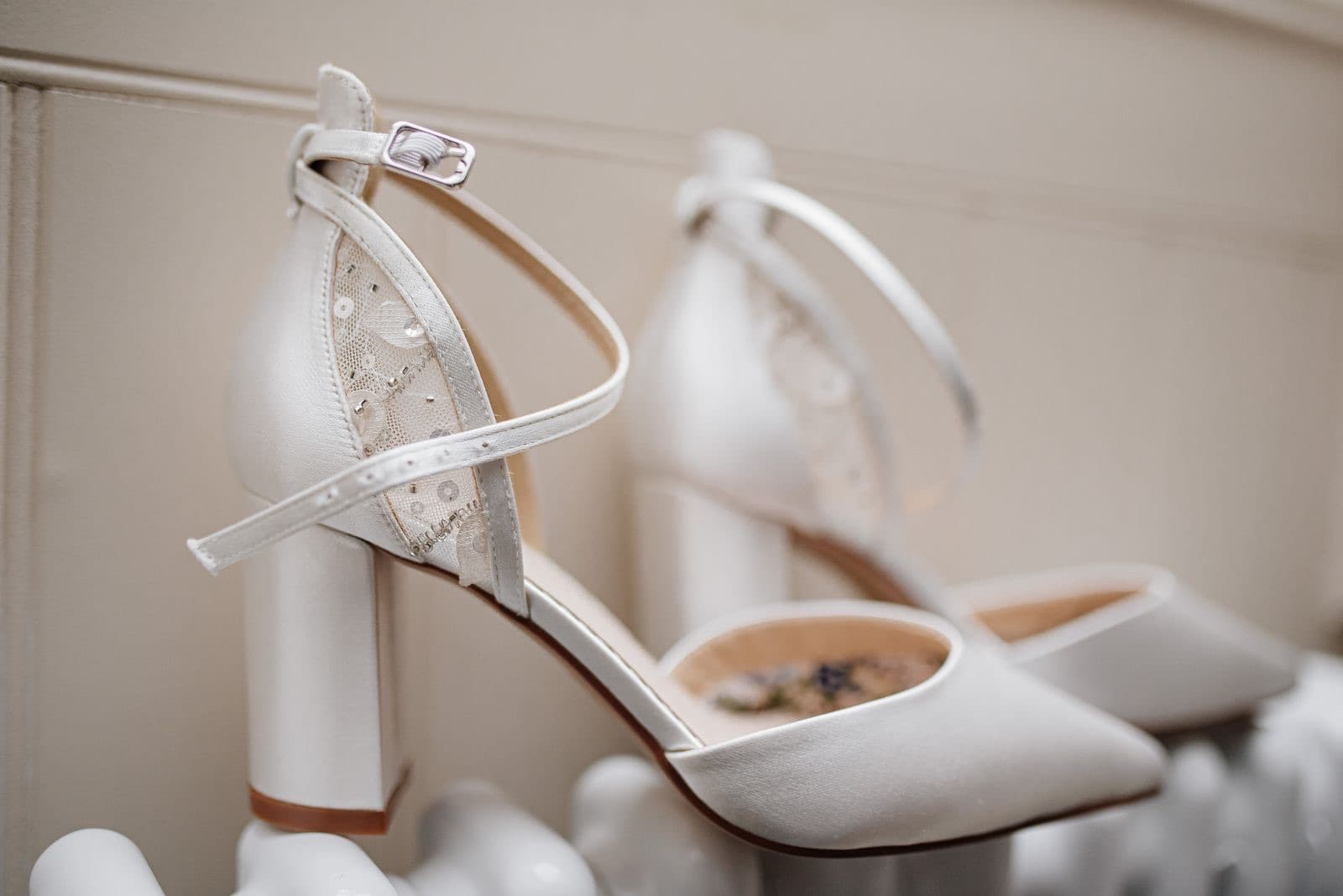 Scarpe da sposa: come sceglierle (e perché servono prima di quanto pensi)