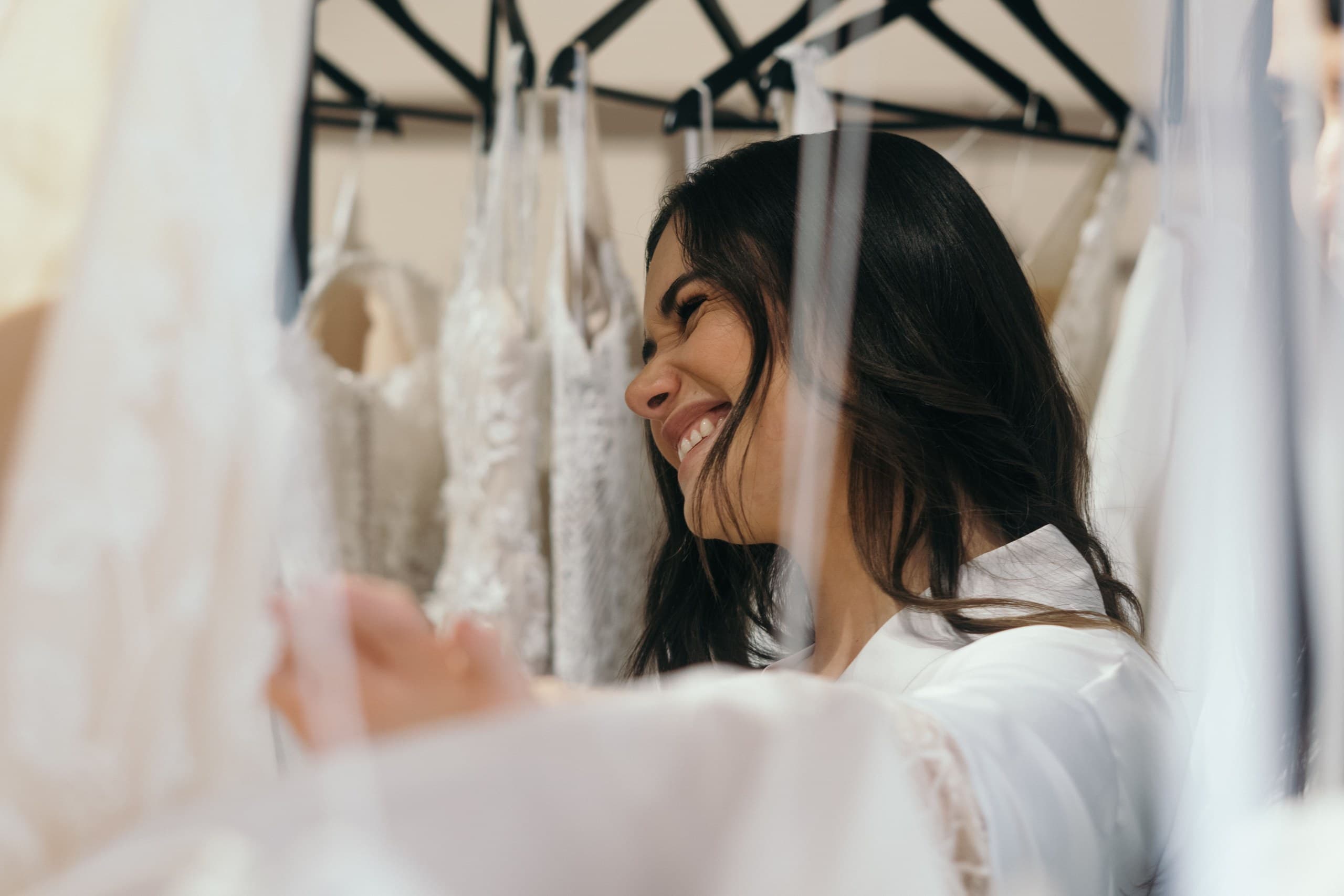 Foto durante la prova dell'abito da sposa: si possono fare?