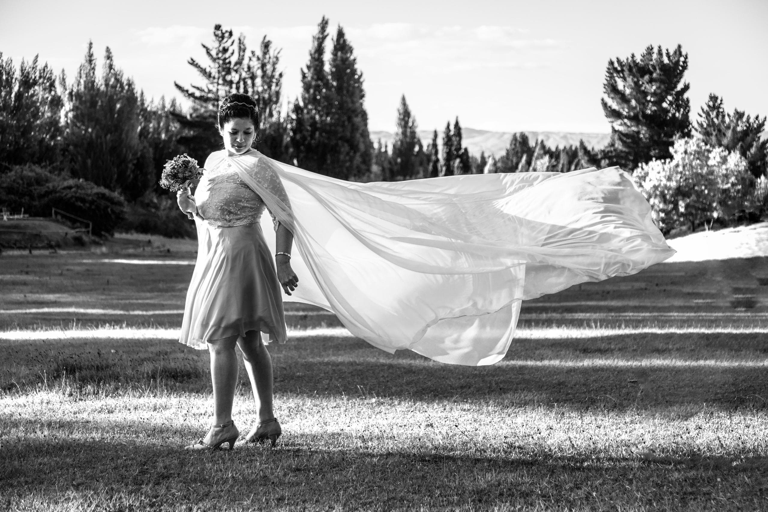 Vento il giorno del matrimonio: cosa fare per velo e abito