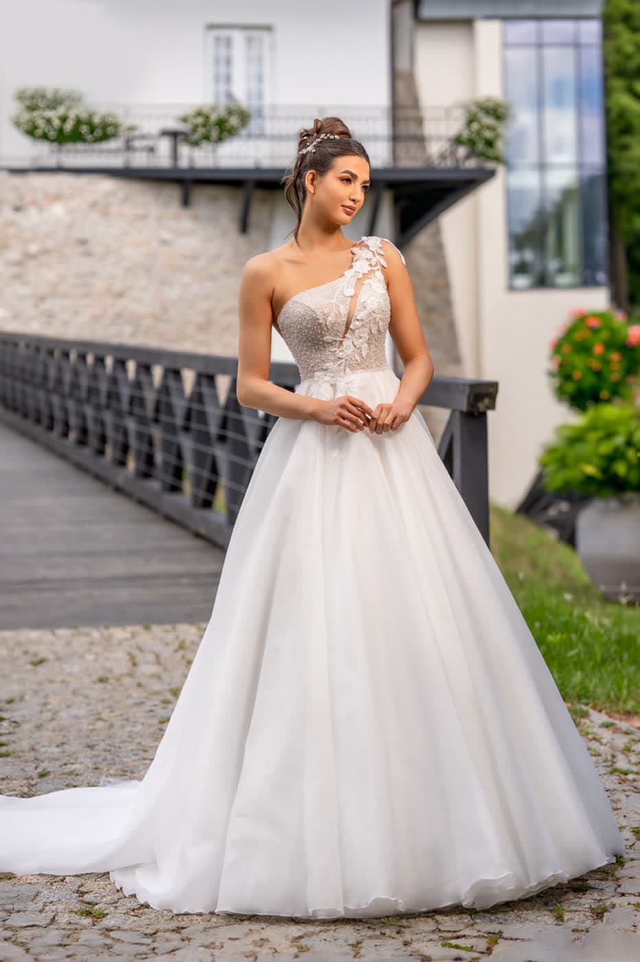 Ligia — Le Spose di Nika